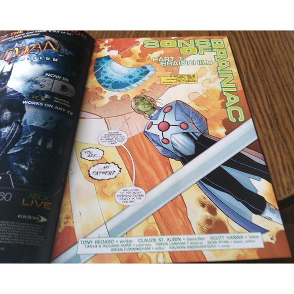 R.E.B.E.L.S #18 (September 2010 DC Comics) - Picture 3 of 3